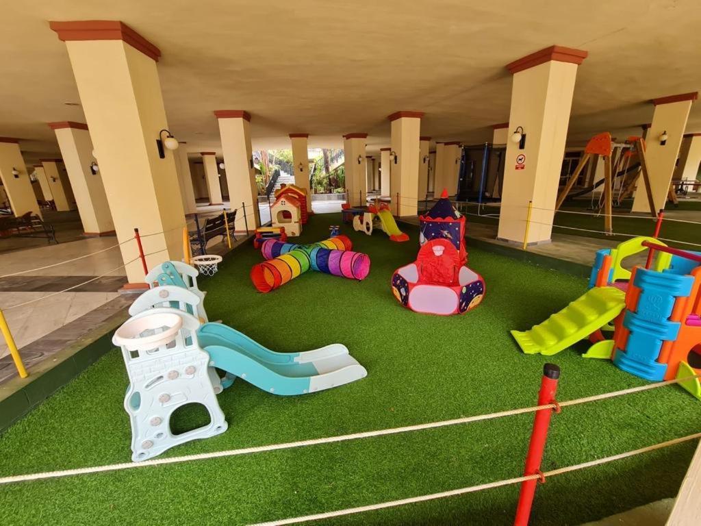 Apartamento Romana Playa Marbella Ngoại thất bức ảnh